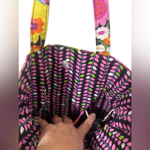 ❤️Vera Bradley Va Va Bloom Quilted Shoulder Bag With Button Snap Closure - Picture 5 of 9